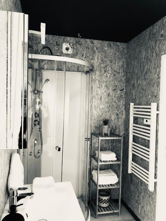 Mini Love Room Jacuzzi Privatif Urimenil Exteriör bild